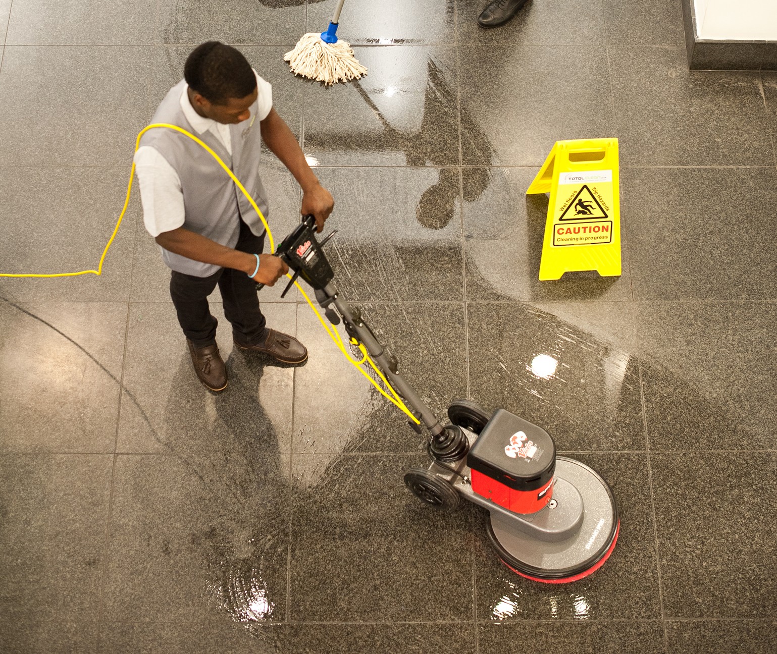 How Often Should Commercial Car Parks Be Maintained with Professional Cleaning?